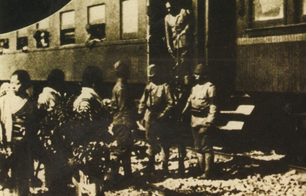 ①隨軍隊(duì)出發(fā)的“慰安婦”_副本_副本.jpg